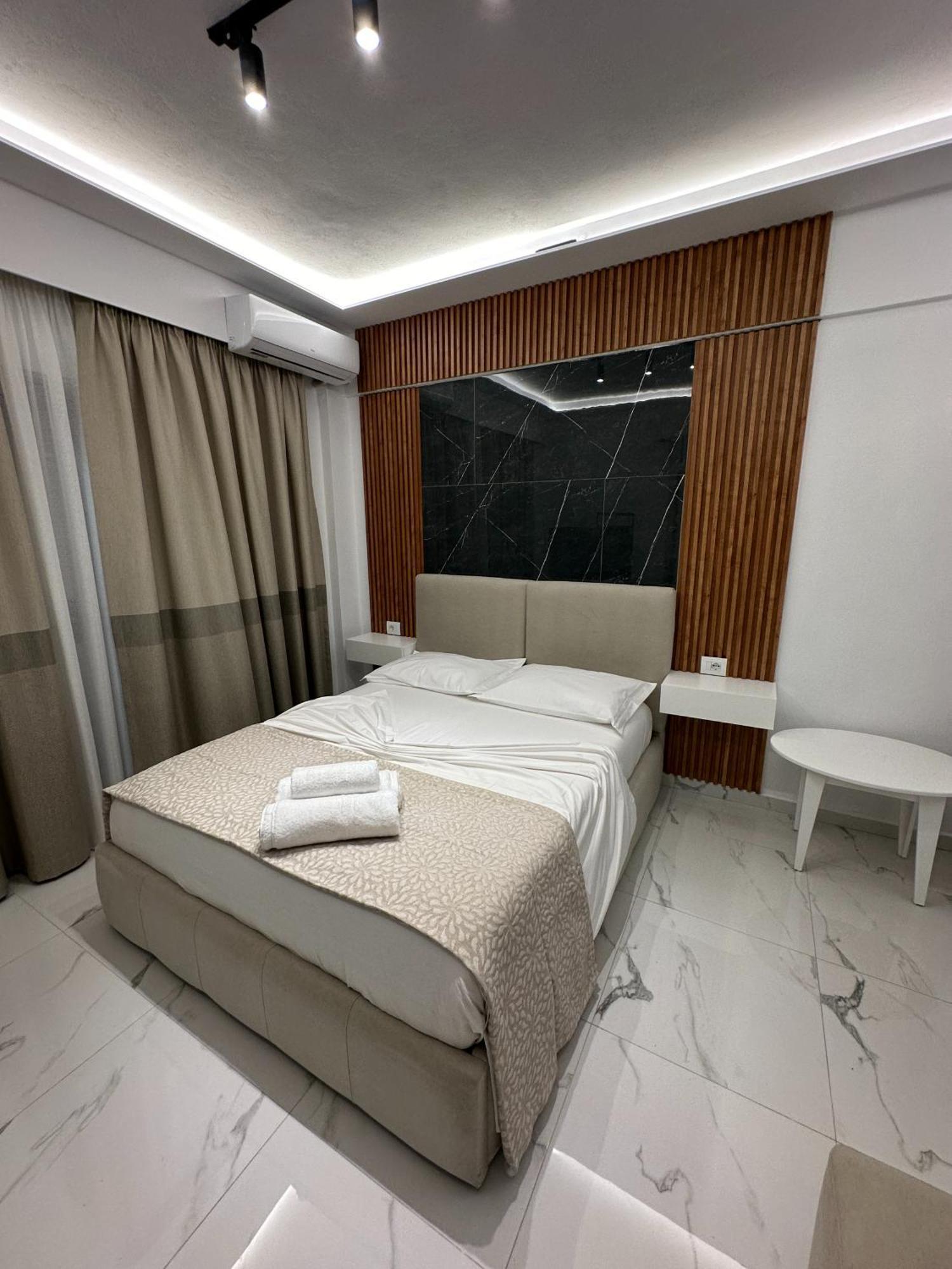 Hotel Elisabet Sarandë Exterior foto